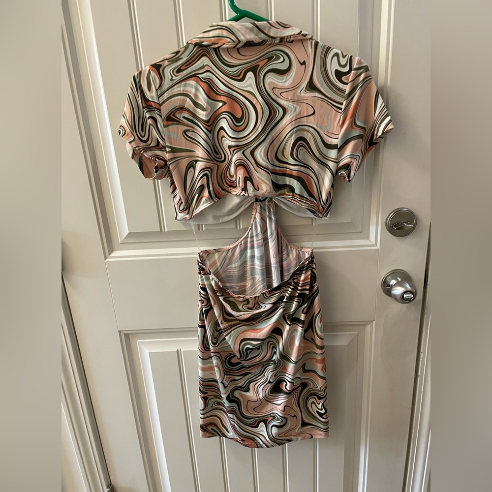 Rue21 Backless Swirl Dress in Cream and Green - Picture 3 of 6
